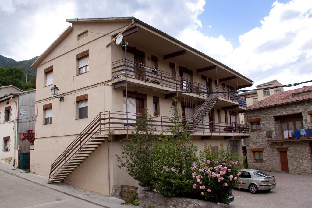 Hotel Casa Duaner Guardiola de Berga Bagian luar foto