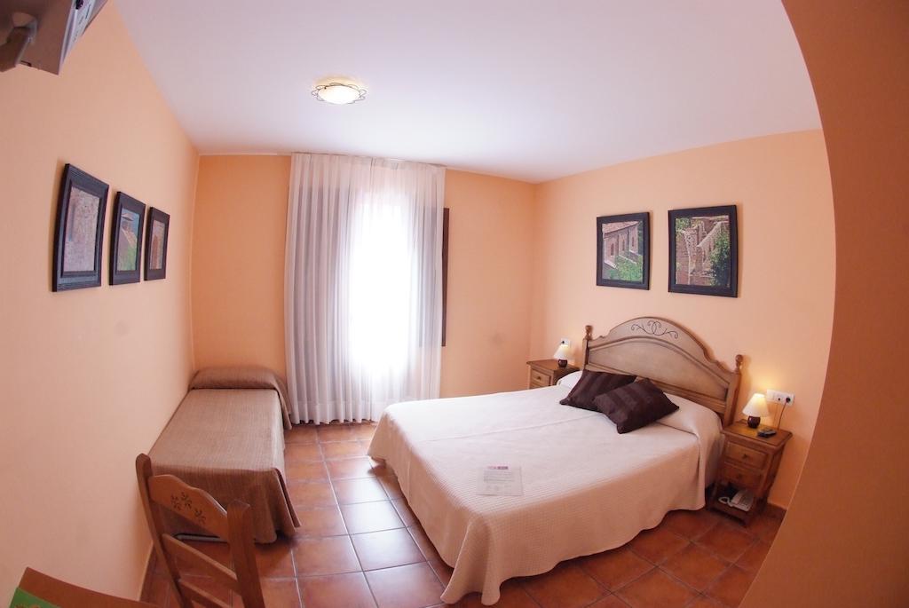 Hotel Casa Duaner Guardiola de Berga Ruang foto