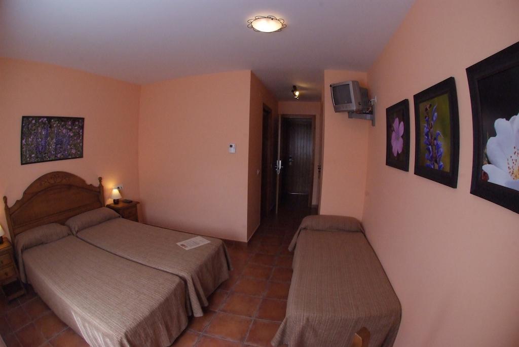 Hotel Casa Duaner Guardiola de Berga Ruang foto